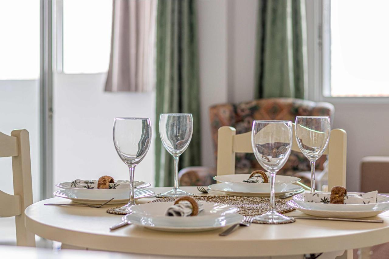 797 Holiday Rentals - Amplio Piso Para 4 En El Centro De Arroyo De La Miel 베날마데나코스타 외부 사진